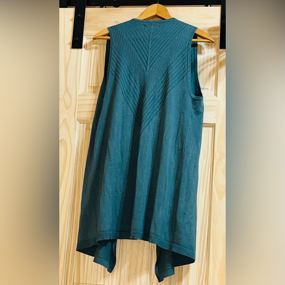 🔴 New Direction Drape Front Vest Open Front Sleeveless Cardigan - Picture 9 of 12
